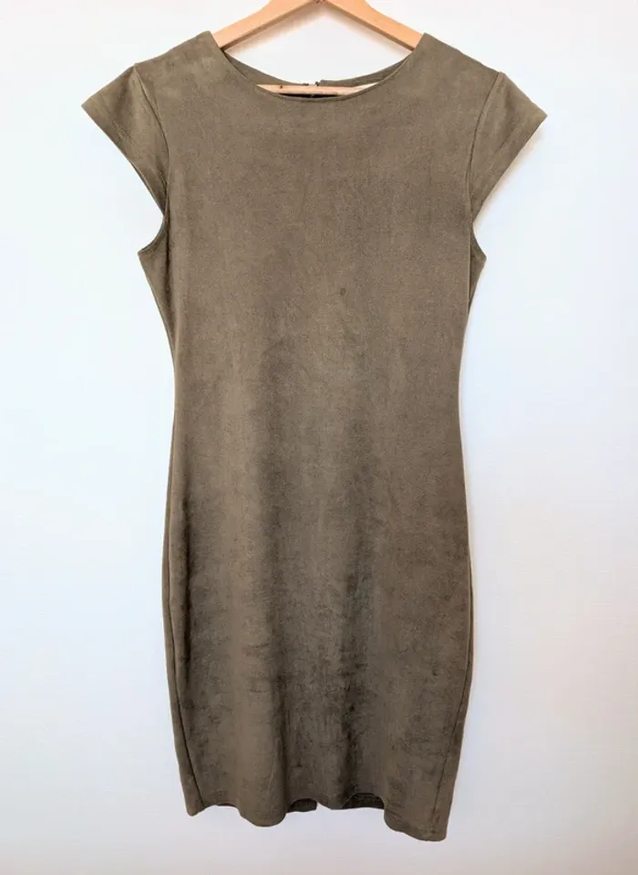 Robe kaki