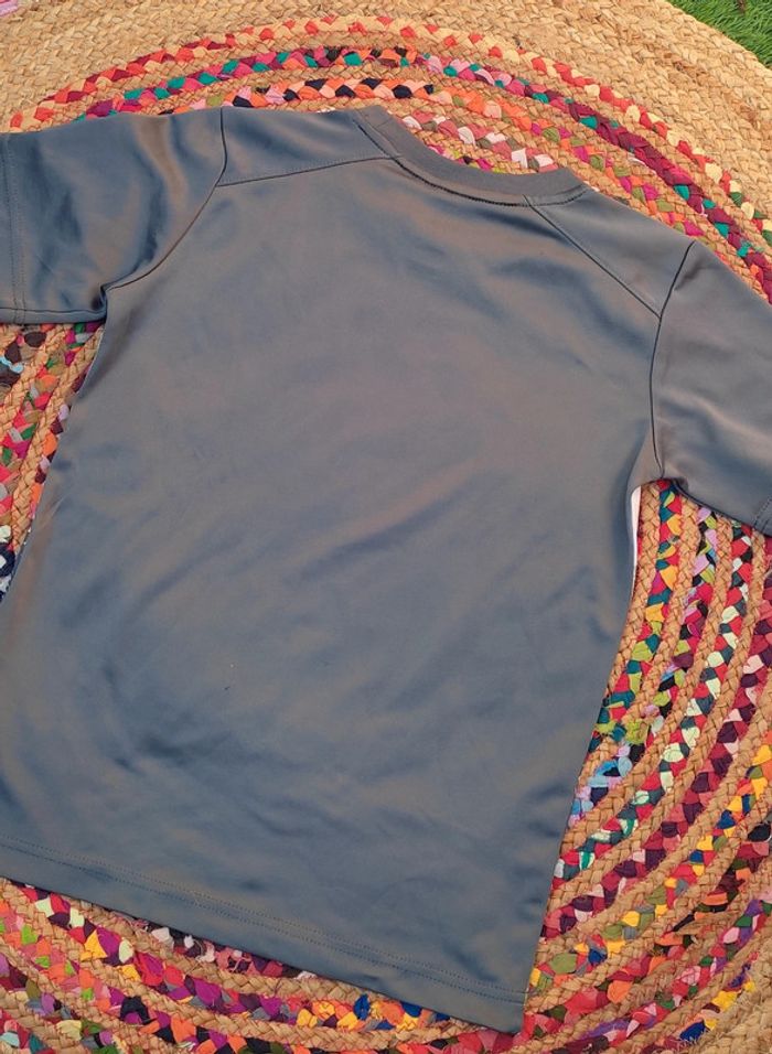 Tshirt Nike Garcon Taille S - photo numéro 5