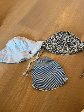Lot bonnets soleil 18m