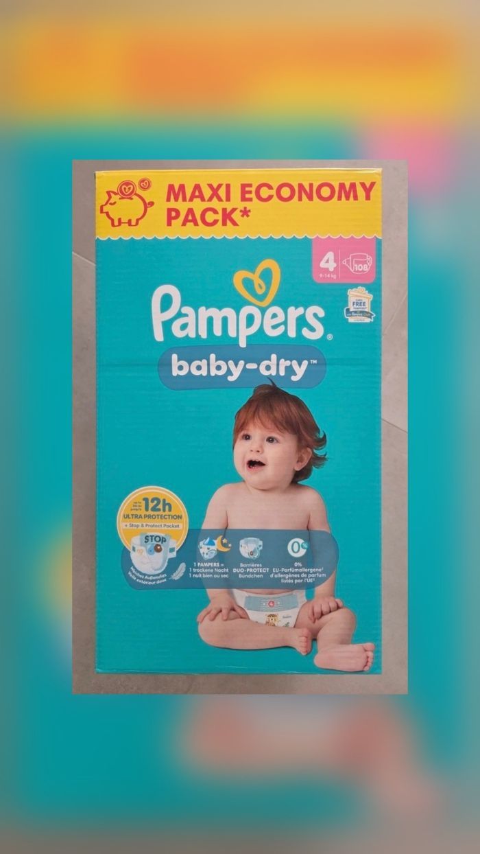 2 cartons de 108 couches PAMPERS Taille 4