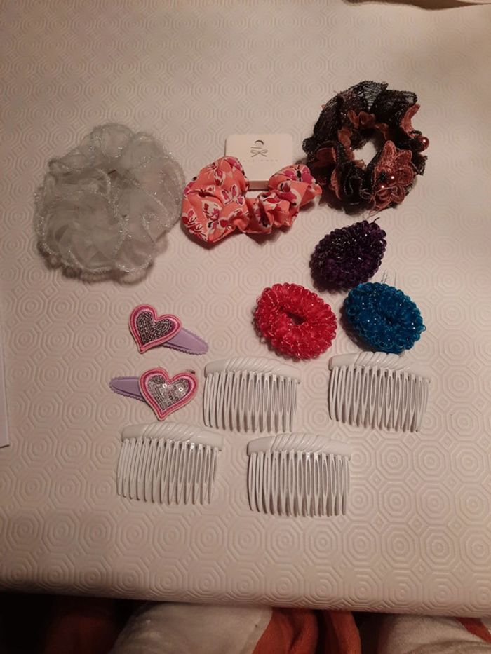 Lot élastique et pince à cheveux