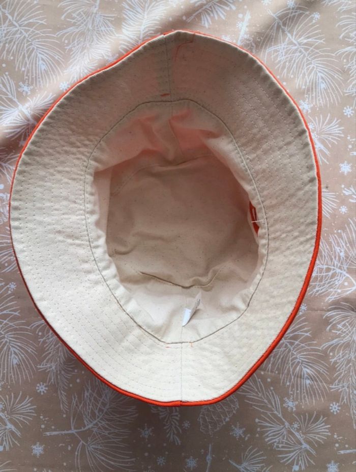 Bob reversible + lunettes de soleil - photo numéro 4