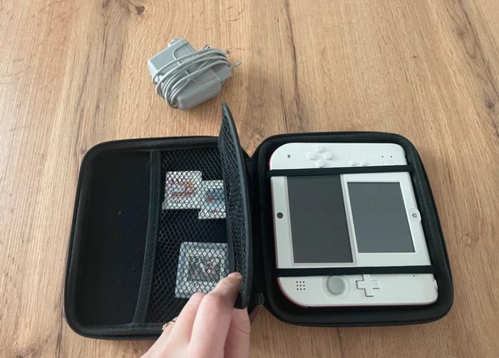 Nintendo 2DS avec jeux - photo numéro 5