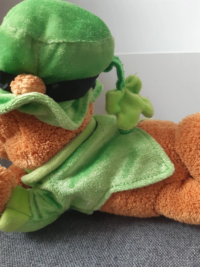 Peluche / doudou winnie L'ourson Saint Patrick - photo numéro 3