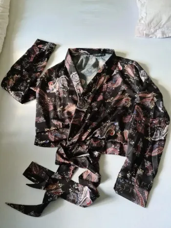Chemise cache-coeur