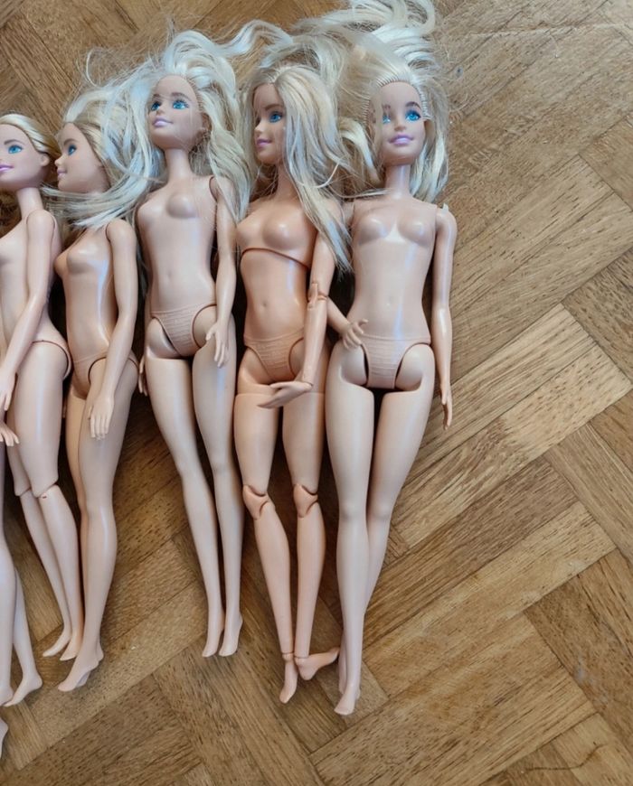 7 Barbies Mattel - photo numéro 2