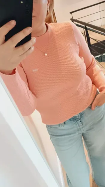 Pull rose Levi's
