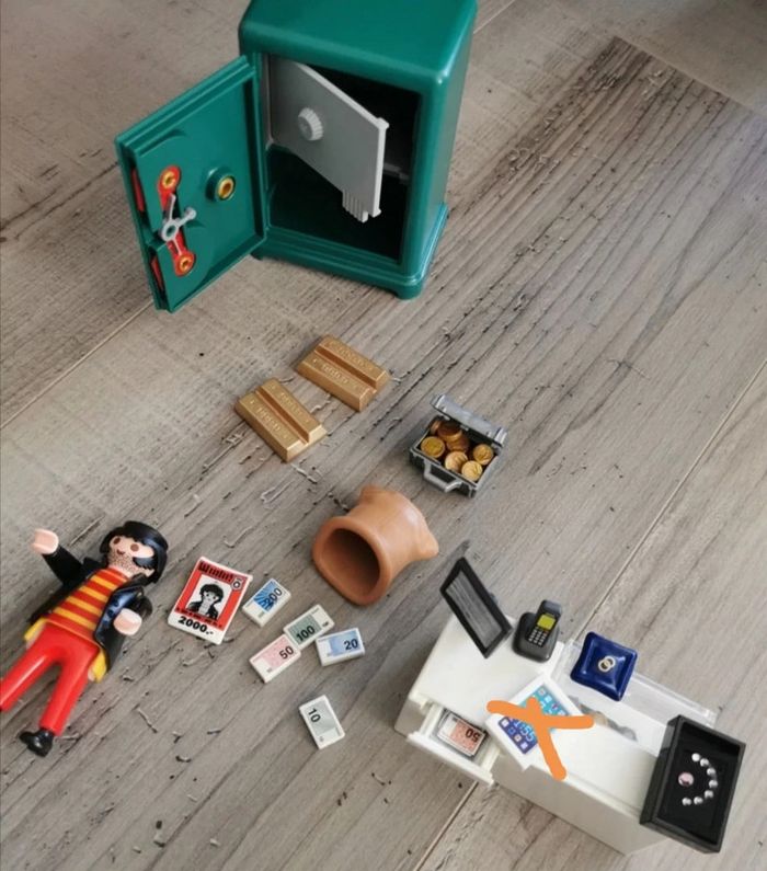 Lot coffre voleur police - photo numéro 2