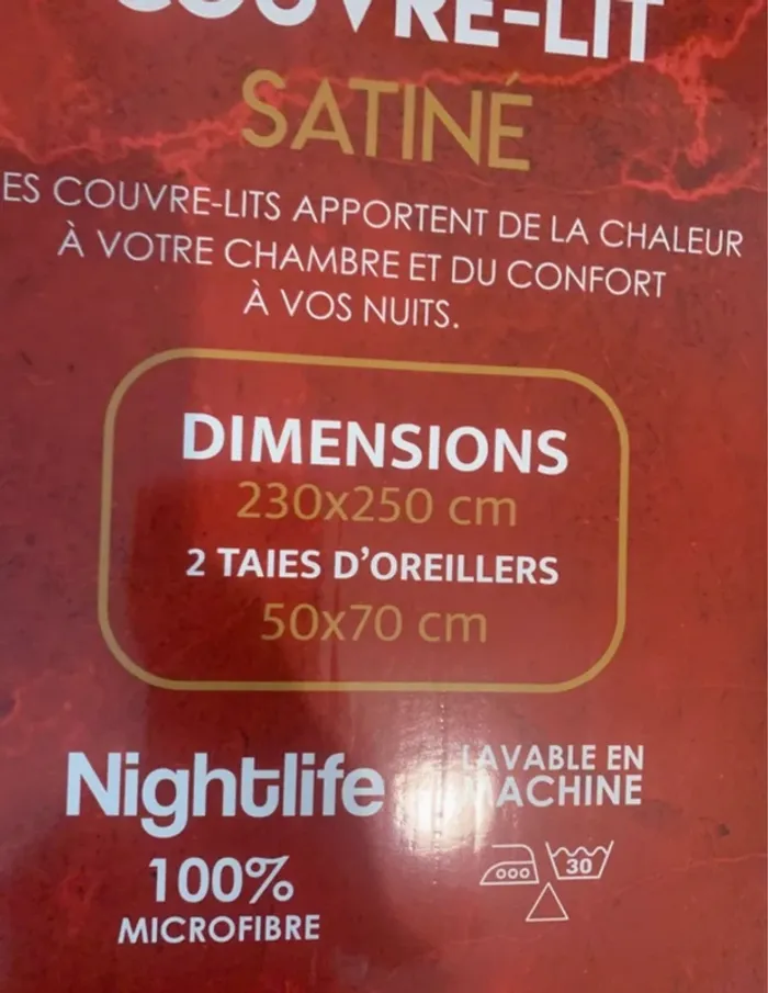 Couvre-lit en satin plus 2 taies de oreiller 🍭🍭 - photo numéro 6