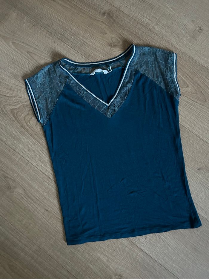 Haut bleu canard et doré à manches courtes Naf Naf taille M TBE - photo numéro 7