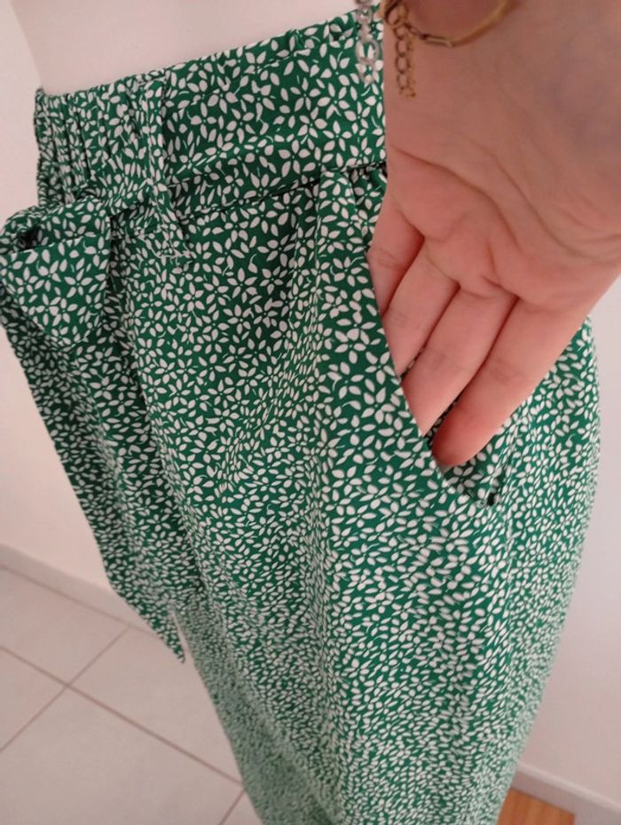 In April 1986 - Pantalon fluide - taille M/L | motif floral - photo numéro 6