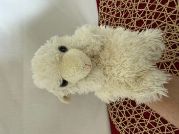 Marionnette peluche mouton