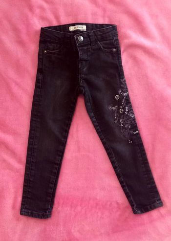 Pantalon Kiabi taille 3 ans en très bon état