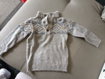 Pull gris