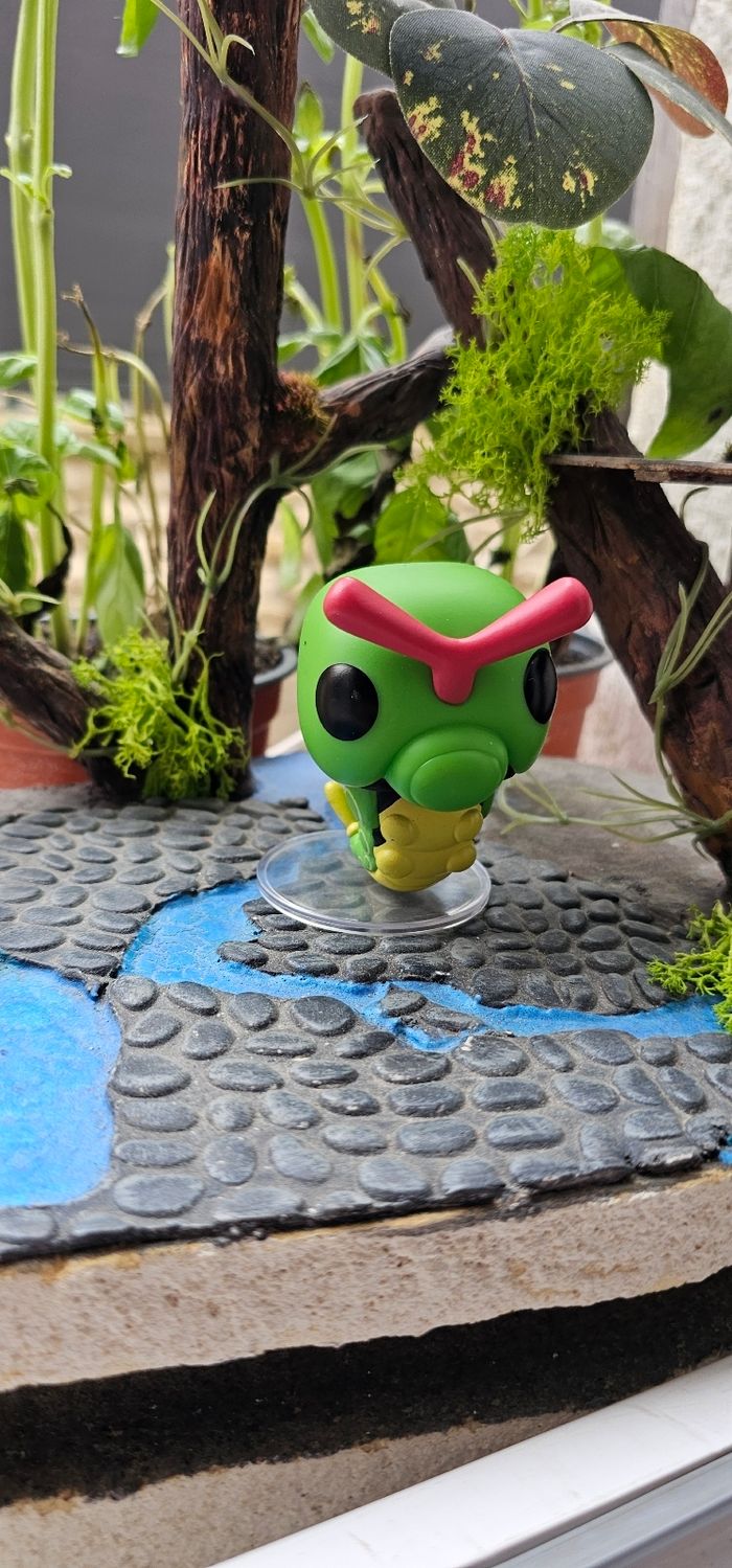 Super figurine Pokemon Nintendo chenipan pop - photo numéro 2