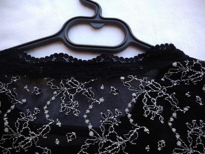 Haut dentelle noir et blanc femme - photo numéro 6