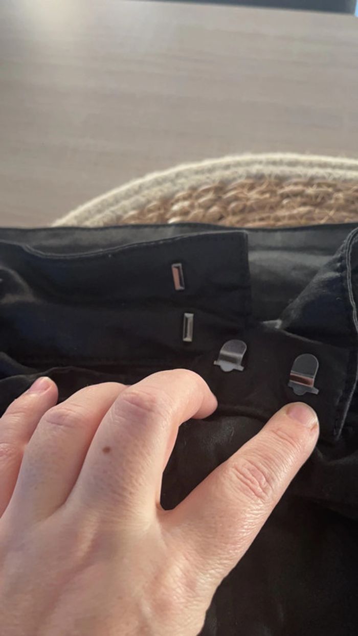 Jupe huilée noire - photo numéro 2