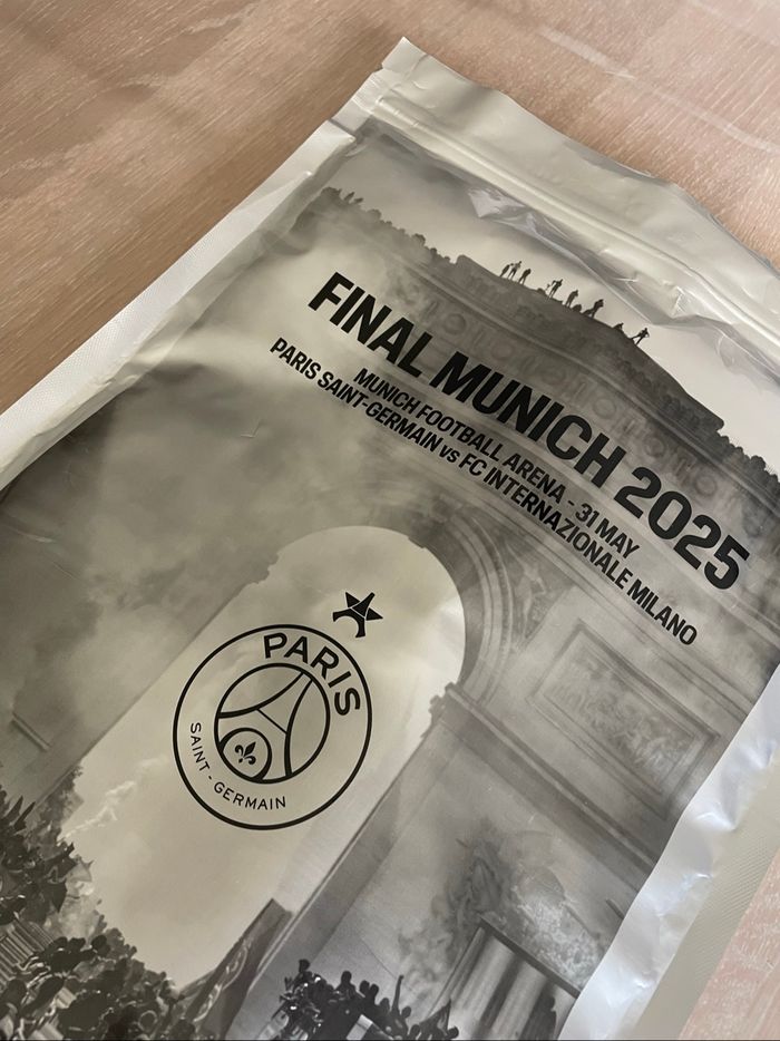 Coffret PSG 31  mai - photo numéro 3