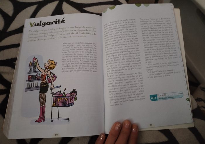 L'encyclo des filles pour ados 600 pages neuf - photo numéro 4