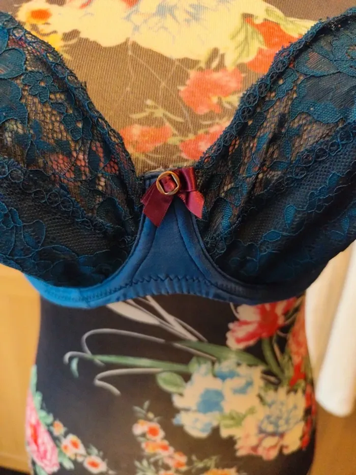 Soutien gorge dentelle - photo numéro 2