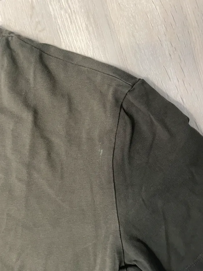 T-shirt Zara kaki - photo numéro 3