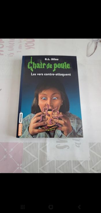 Livre la chair de poule les vers contre-attaquent