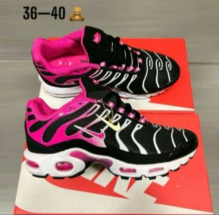 Nike tn noir rose blanc 39 - photo numéro 2