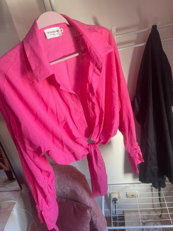 Chemisier court rose fuchsia – taille M – porté une seule fois