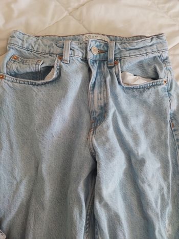 Pantalon trouée