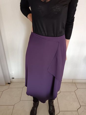 Jupe asymétrique porte feuille 