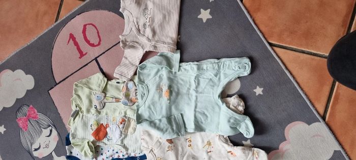 Lot pyjama fin - photo numéro 5