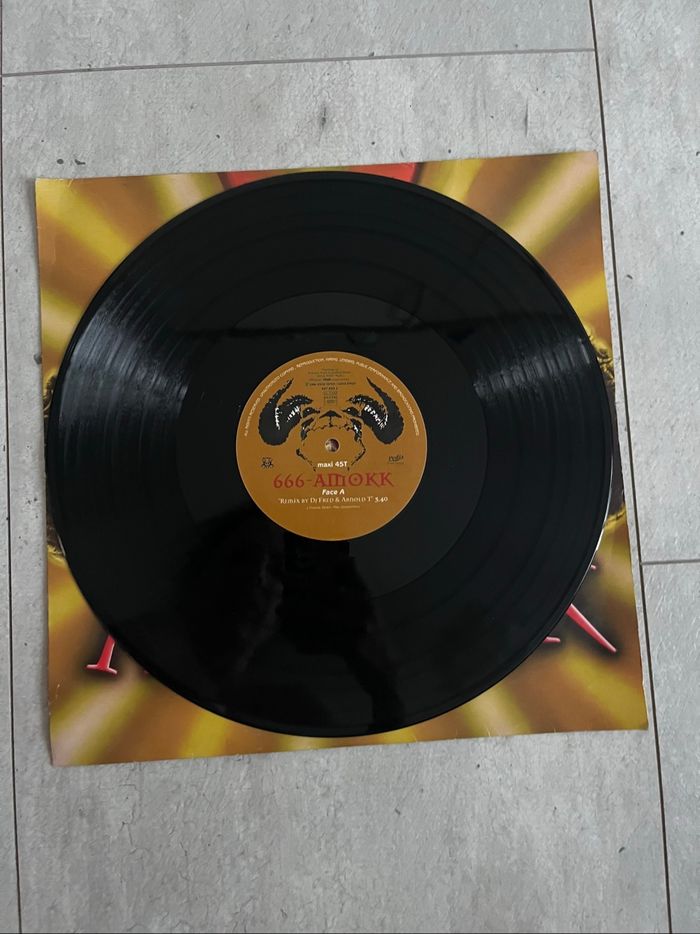 Disque 45 tours 666 Amokk - photo numéro 3