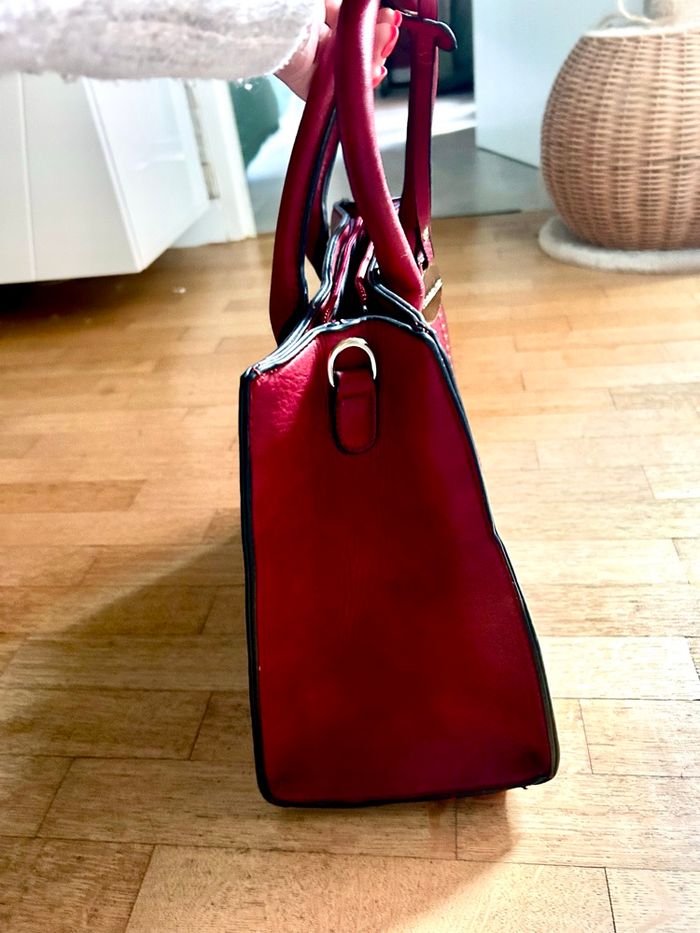 👜 Sac à main Torrente rouge en similicuir - photo numéro 5
