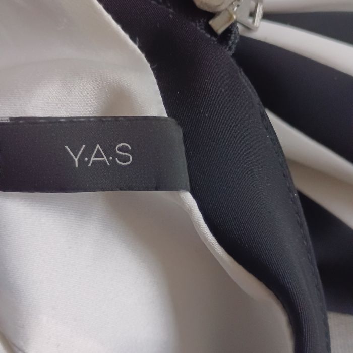 Robe Y A S - photo numéro 5