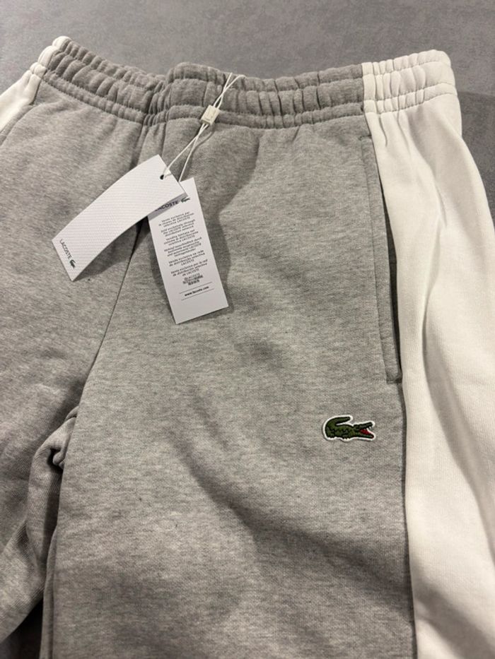 Jogging Lacoste Gris blanc et Noir Taille XS Neuf avec étiquette - photo numéro 2