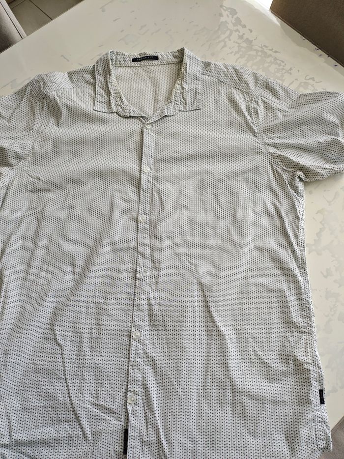 Chemise manches courtes