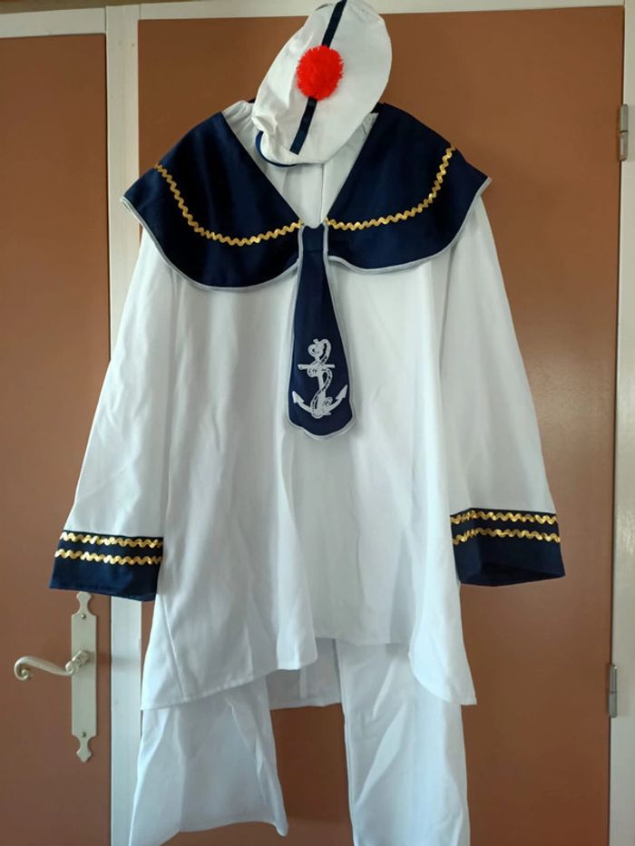 Costume marin