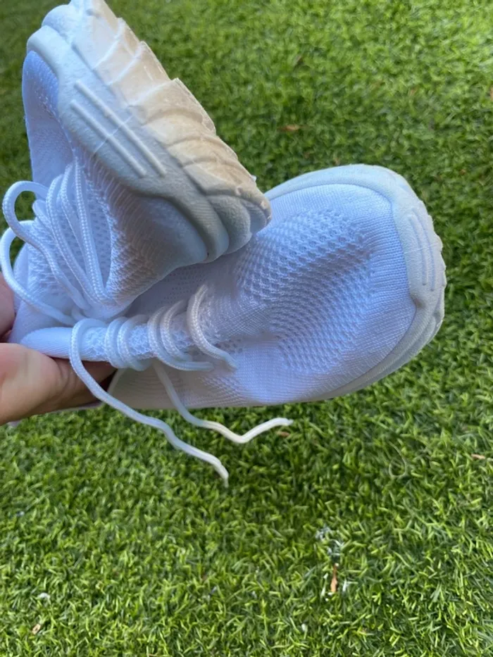 Basket blanche taille 39! - photo numéro 5