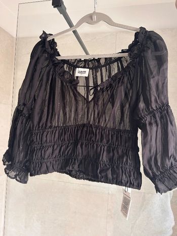 Top transparent