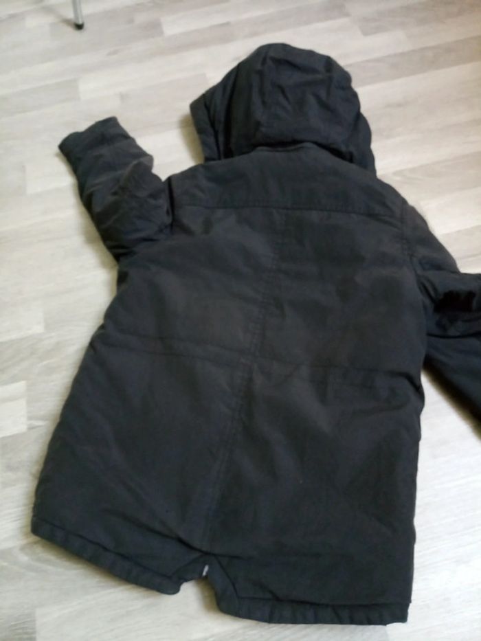 Manteau garçon 6 ans bon état - photo numéro 2