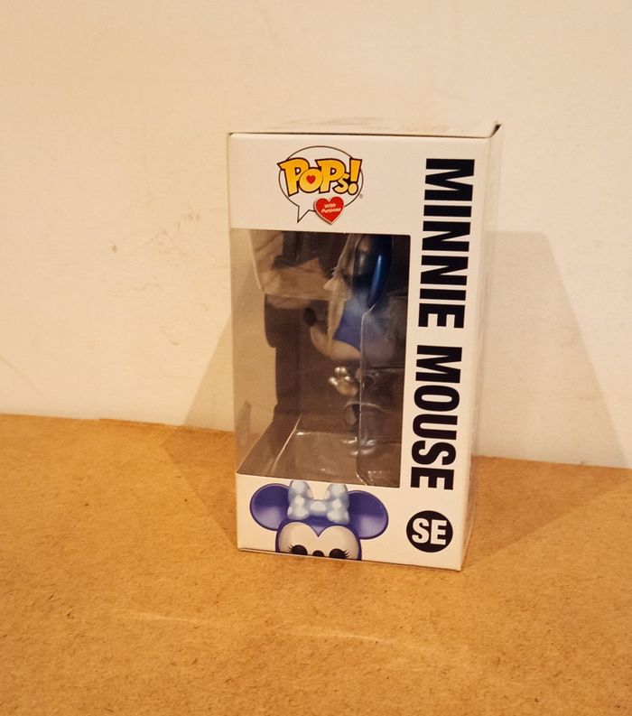 Funko Pop Disney - Make a wish - Minnie Mouse argentée - photo numéro 2