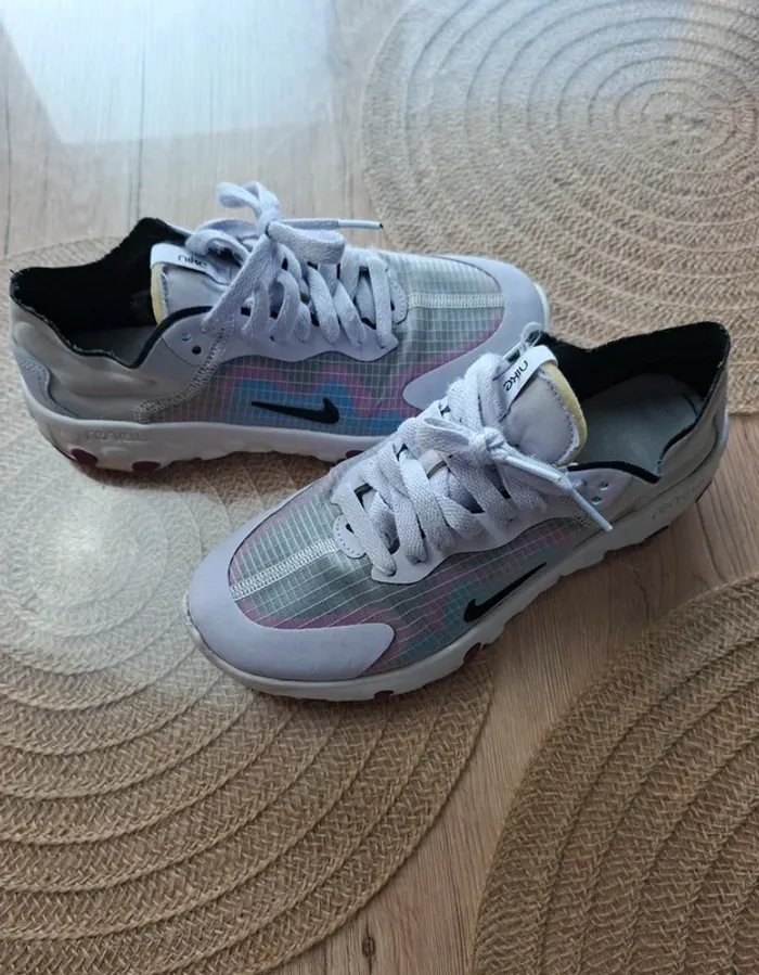 Nike Renew Lucent 38