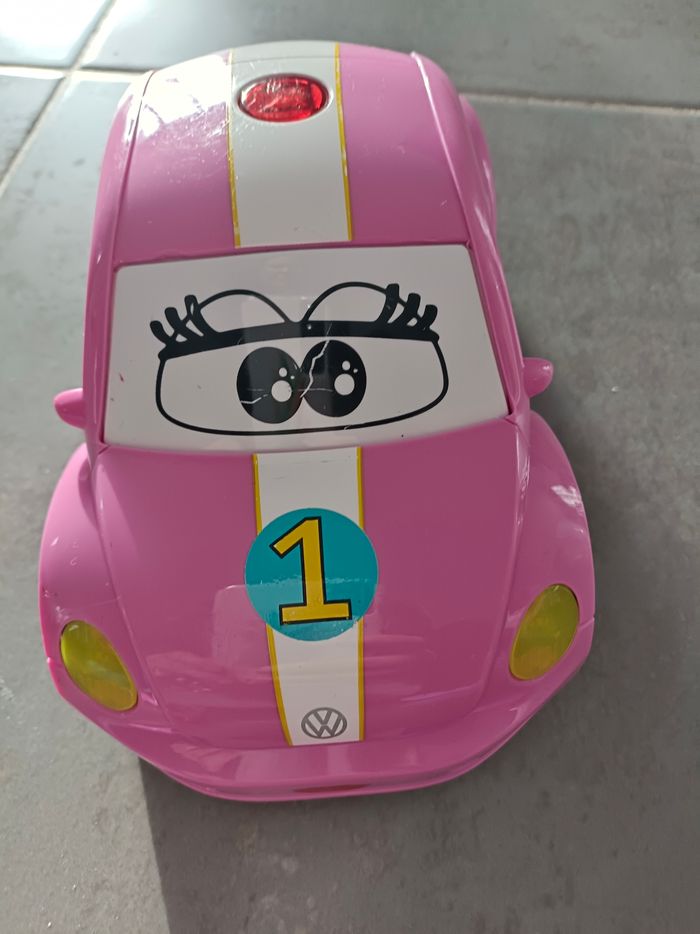 Voiture télécommandée Volkswagen rose - photo numéro 8