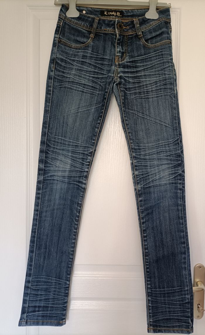 Joli jean skinny 36 Cindy H. - photo numéro 2