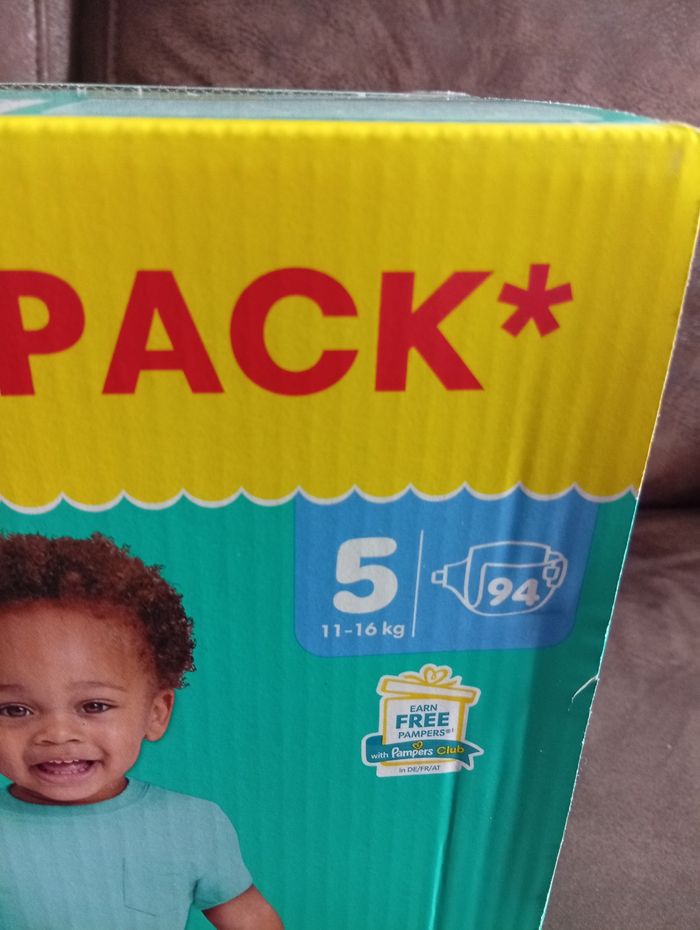 Couches Pampers taille 5 - photo numéro 2
