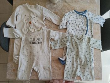 Lot de 4 pyjamas velours