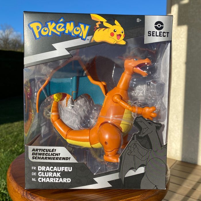 Dracaufeu Figurine Select Pokémon 25e anniversaire