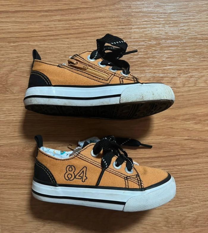 Chaussures garçon taille 24 - photo numéro 3