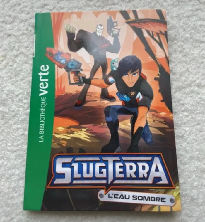 Livre Slugterra L’eau Sombre bibliothèque verte 8-10 ans en bon état !
