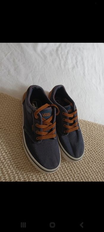 Jolie paire de Vans pointure 34